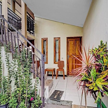 Adinda Homestay Lembang Bagian luar foto